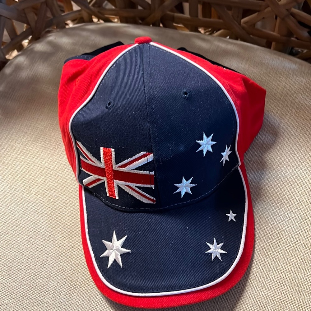 New Visit Australia Mens Hat NWT